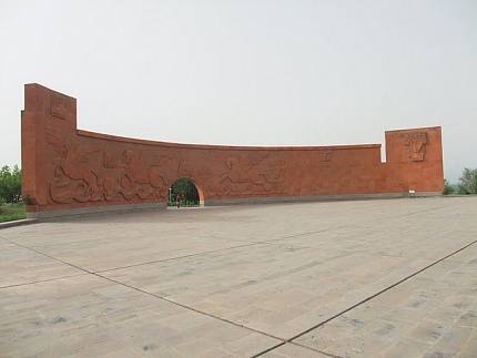 Мемориальный комплекс Сардарапат